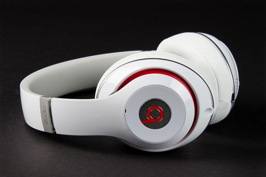 Beats by Dre Studio вид сбоку