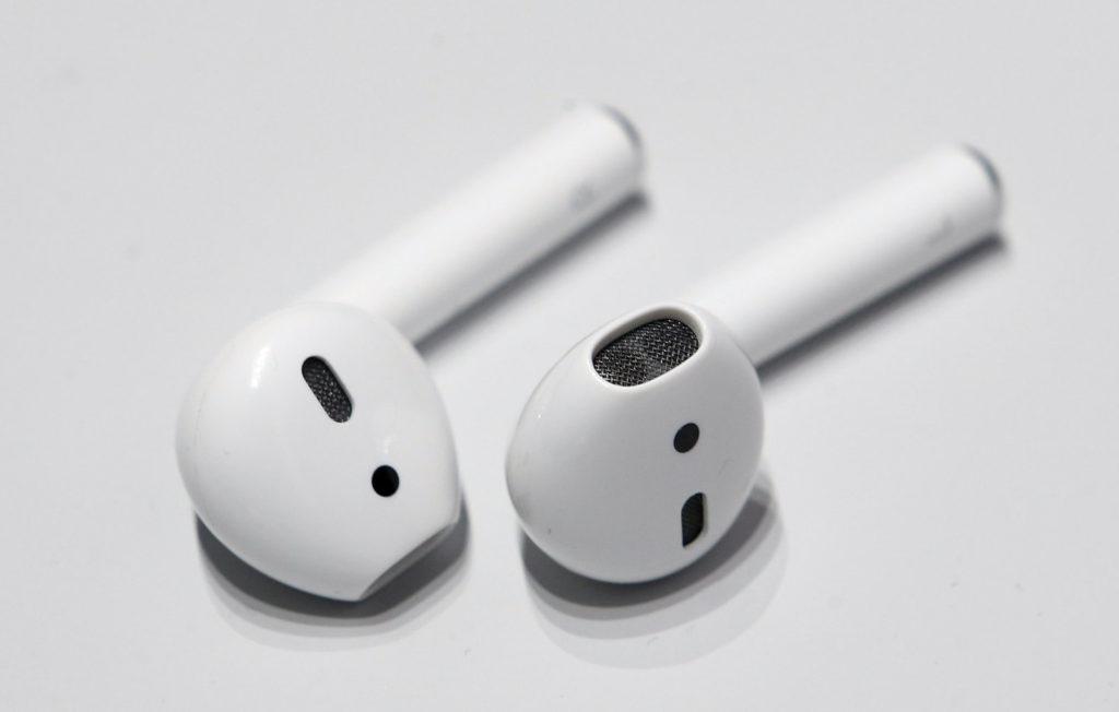 Отключаются наушники airpods от блютуз андроид