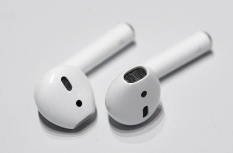 Поиск AirPods