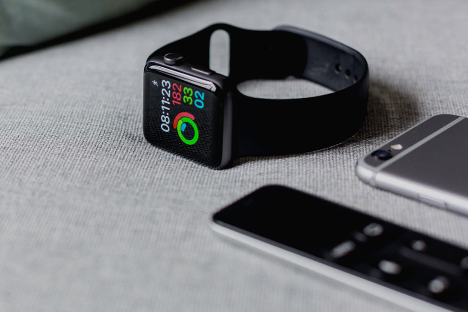 Нужен ли блютуз для apple watch