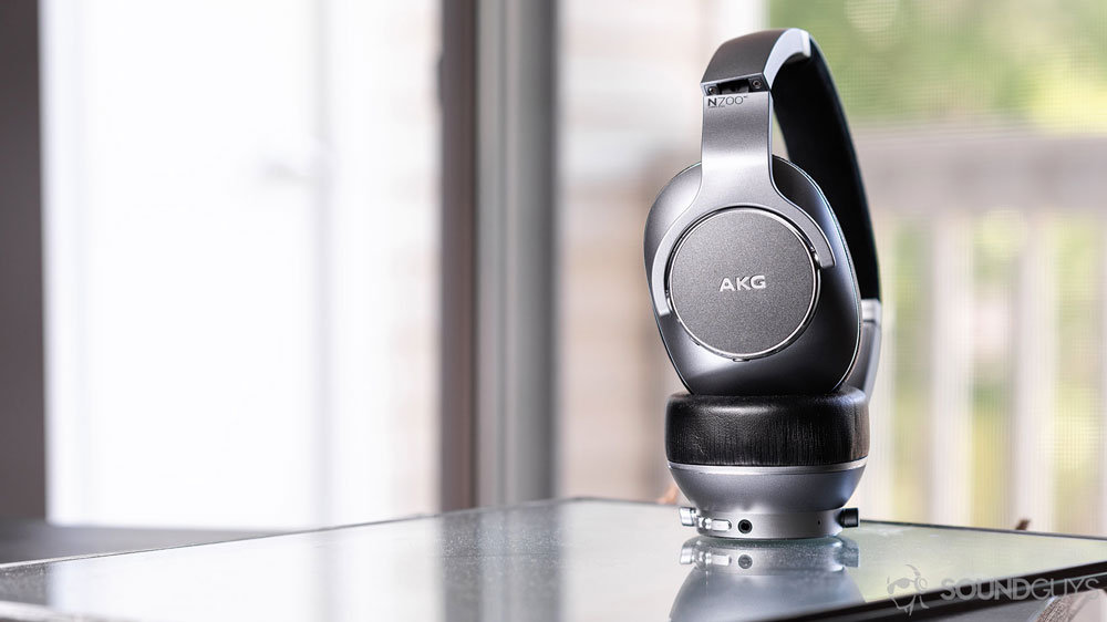 Беспроводные наушники AKG N700NC